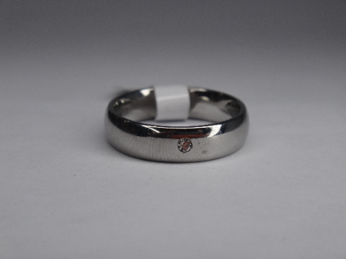 ANILLO EN ACERO ARO DE MATRIMONIO LISO REDONDO CON CIRCON PEQUEÑO 4.5X1MM ANA000143