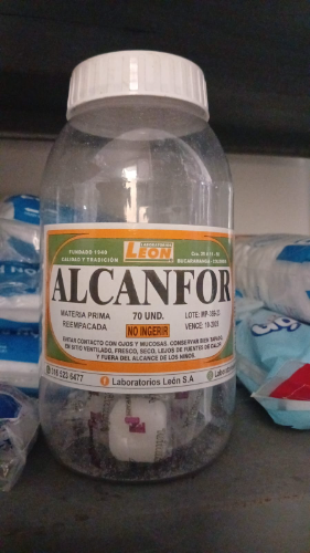 Alcanfor x unidad