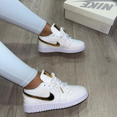 Nike Jordan 1 Oro