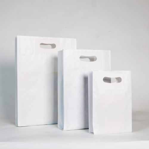 Bolsa Mediana Troquelada blanca feliz dia