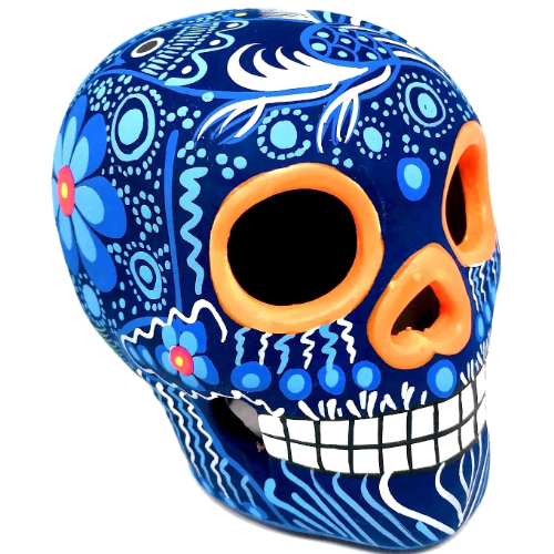 Calavera de barro pintada