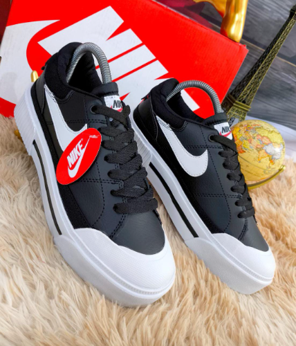 NIKE COURT LEGACY NEGRO BLANCO