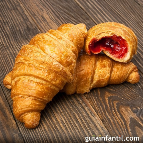 croissant de bocadillo y queso