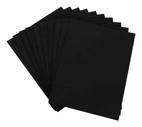 Fomy hoja aspero negro