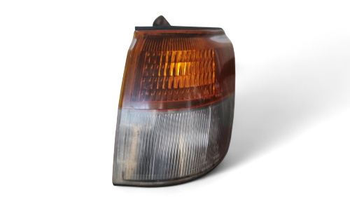 intermitente izquierdo Mitsubishi montero pajero 1995