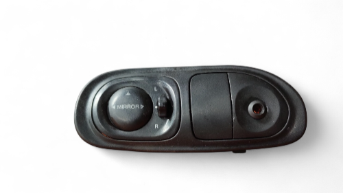 mando de espejos Hyundai elantra 2000