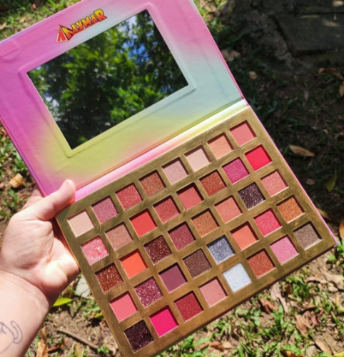 PALETA DE SOMBRAS X12 TONOS NUDE WATERPROFF IMAN NOTE