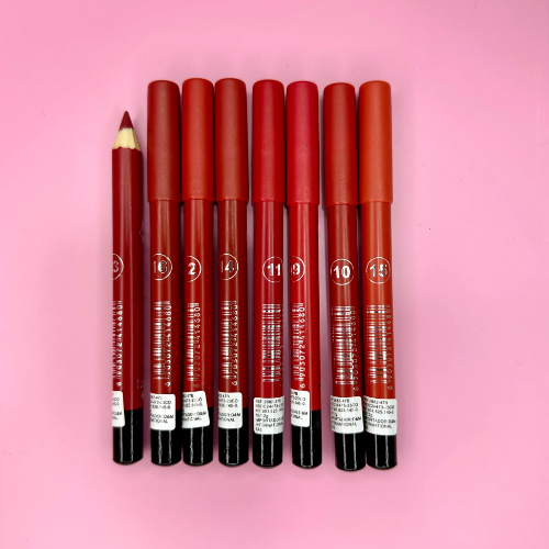 DELINEADOR DE LABIOS TAMAÑO JUMBO MATTE KARITE REF 2682-47B