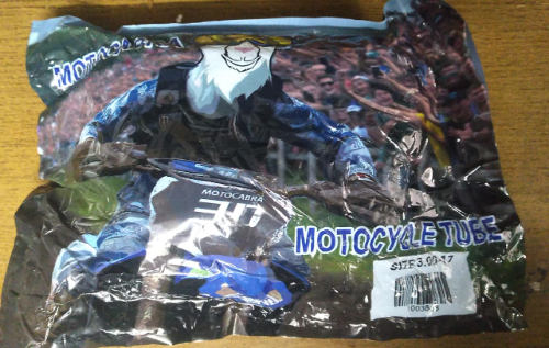MOTOCYCLE TUBE SIZE: 3.00-17 FILA: J COD:1003848