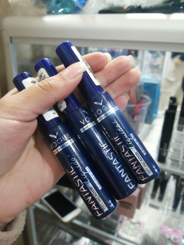 delineador liquido cafe vogue