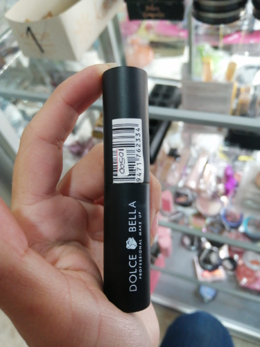 corrector en barra dolce bella