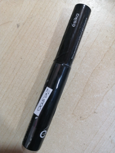delineador esika