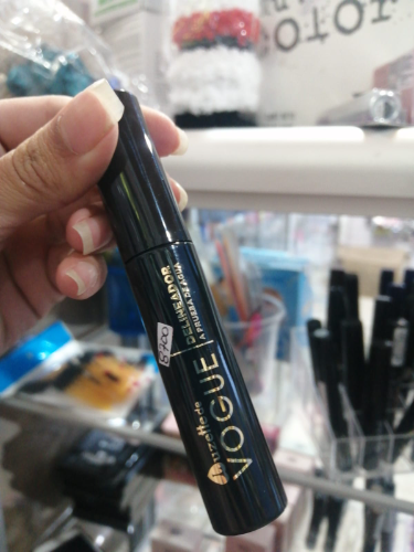 delineador luzette de vogue