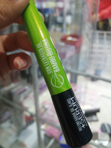 delineador liquido raquel con bambu y biotina negro