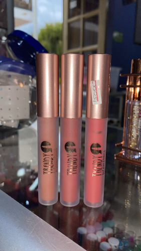 labial trendy tapa rosada