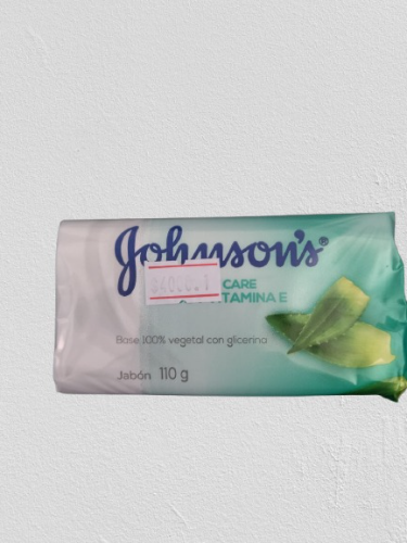 JABON JOHNSONS  ALOE Y VITAMINA E X 110 G