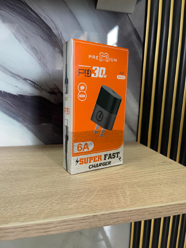 CARGADOR PREMIUM 30W 6A TC-IPH*
