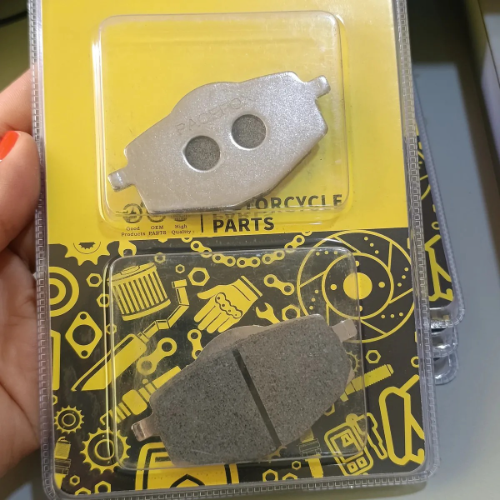 PASTILLA CARBONO DEL XT600 TRAS DT200 YT