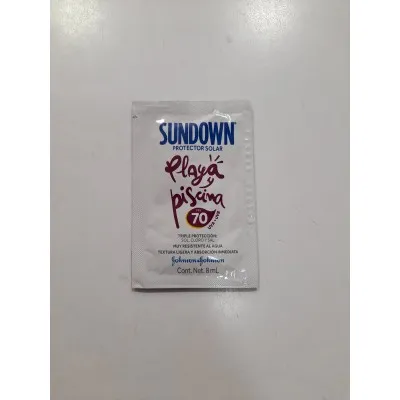 Protector Solar Sundown Playa y Piscina 70 FPS Sobre x 8ml
